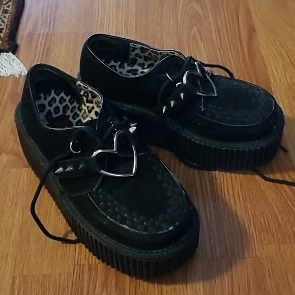 Shoes, creepers